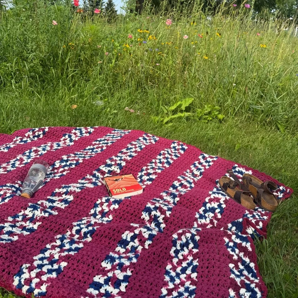 Vintage Handmade‎ Crochet Afghan Blanket Red White Blue 56” Square Throw